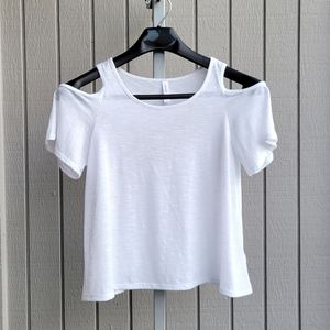 3/$12 White Cold Shoulder T-Shirt XS | Xhilaration EUC Ladies Juniors